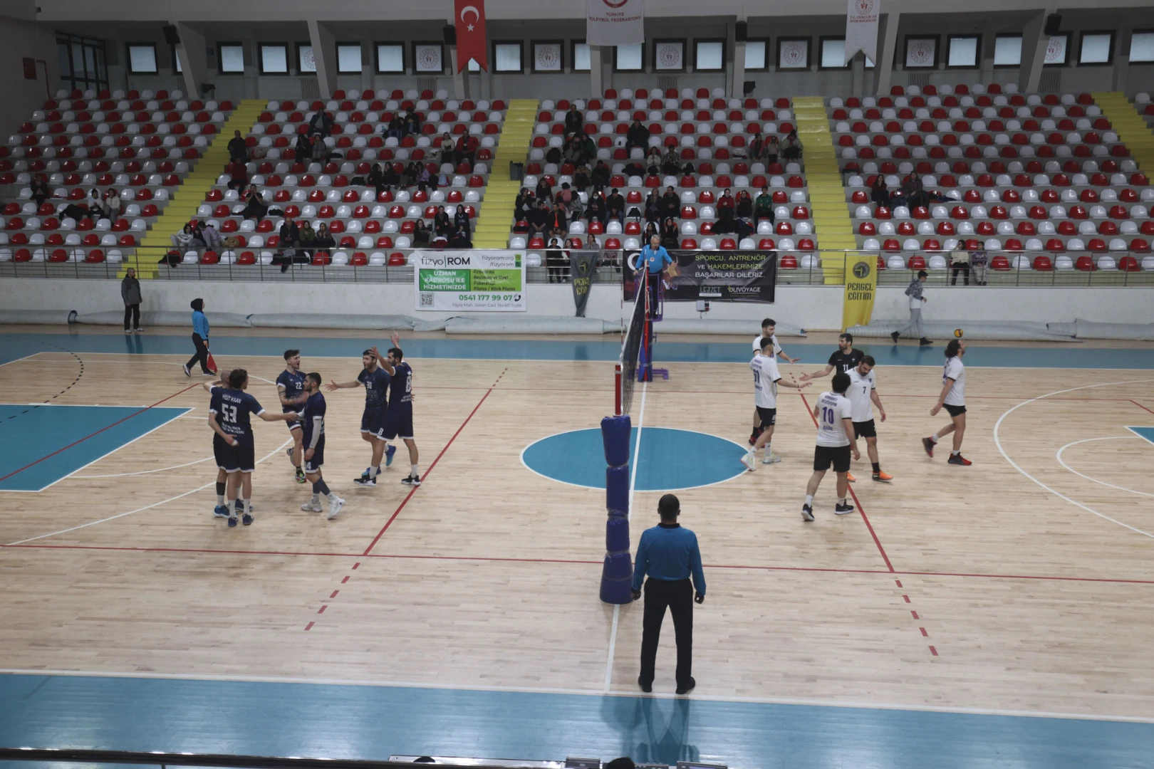 Voleybol Takımımız 1. Lige Yükseldi